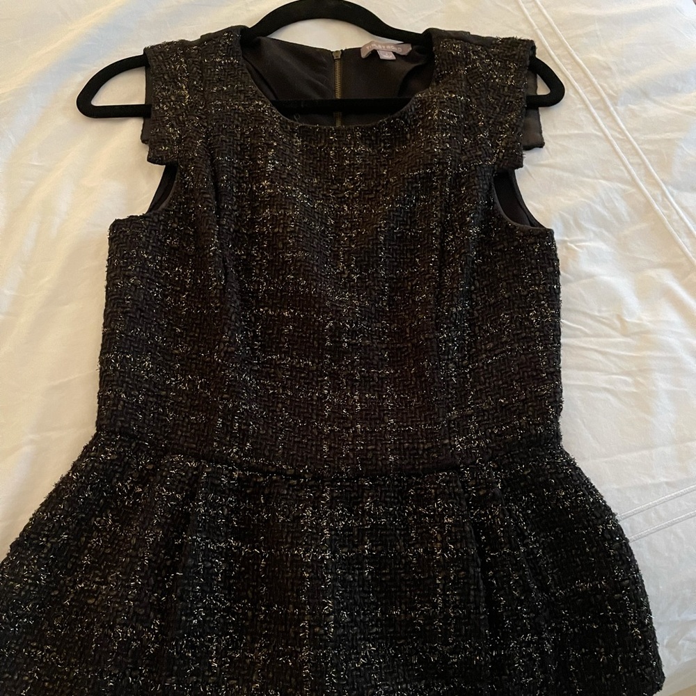 Black and gold top